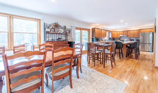 a view of entryway and hall