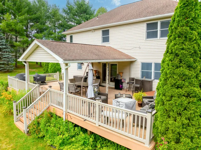 $530,000 | 90 Halina Way, Kunkletown, PA 18058