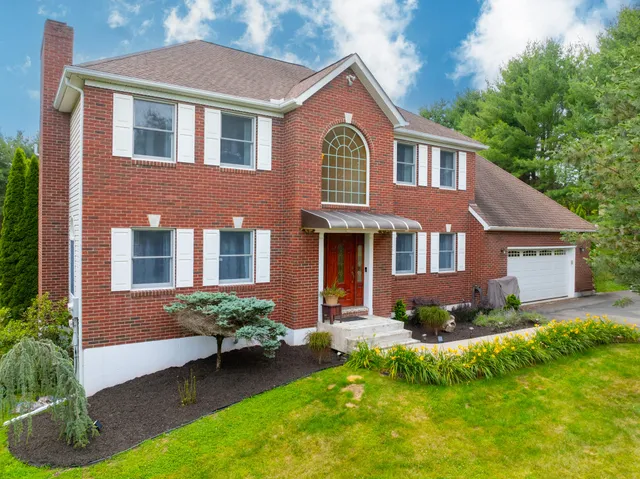 $530,000 | 90 Halina Way, Kunkletown, PA 18058