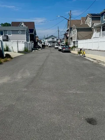 $90,000 | 10-08 Channel Road | Broad Channel