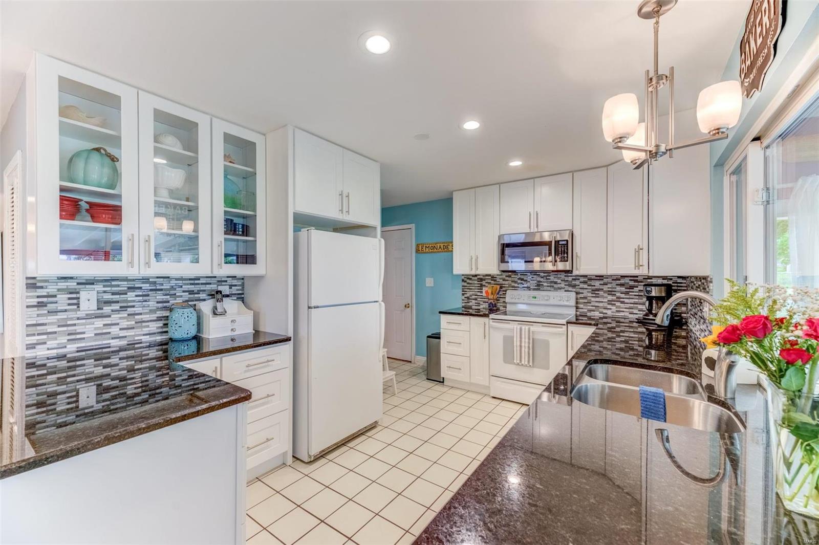 591 Twigwood Drive Ballwin, MO 63021 - Photo 11 of 22