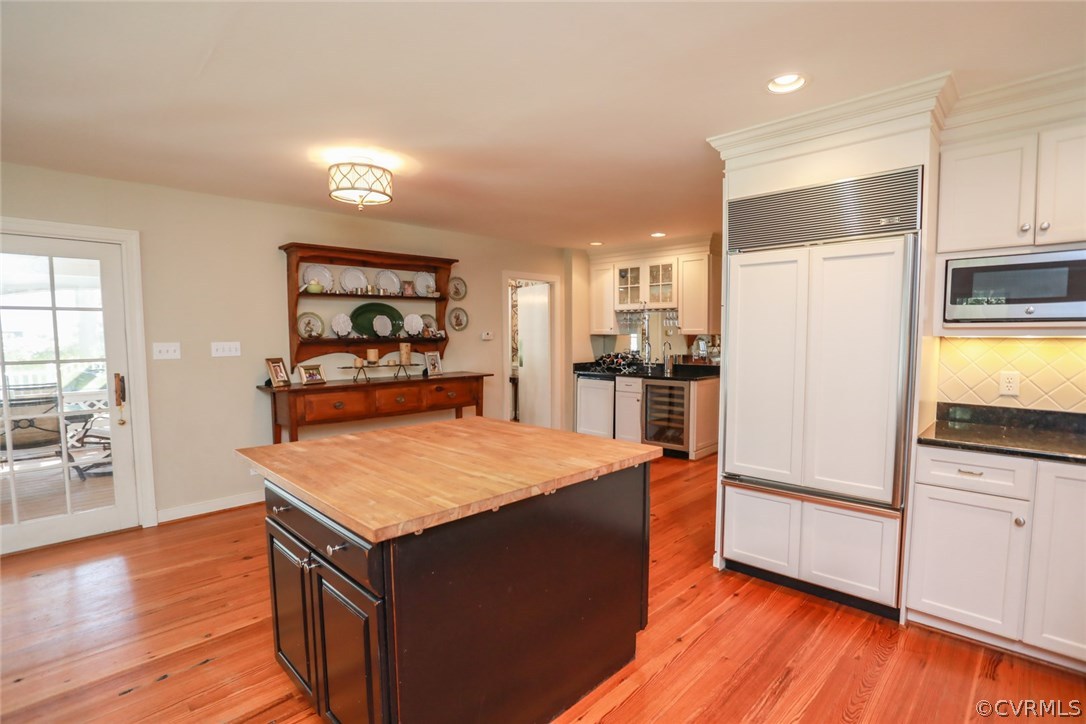 8708 River Road Richmond, VA 23229 - Photo 15 of 43 Sub Zero refrigerator, Asko dishwasher and U-Line