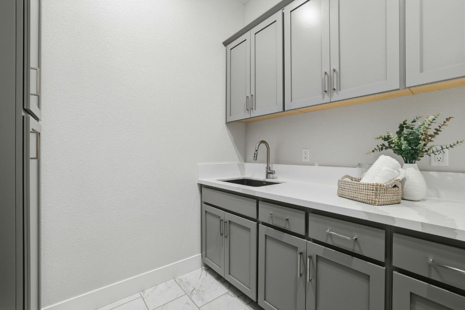 2121 Arbor Rdg Drive Roseville, CA 95747 - Photo 26 of 83