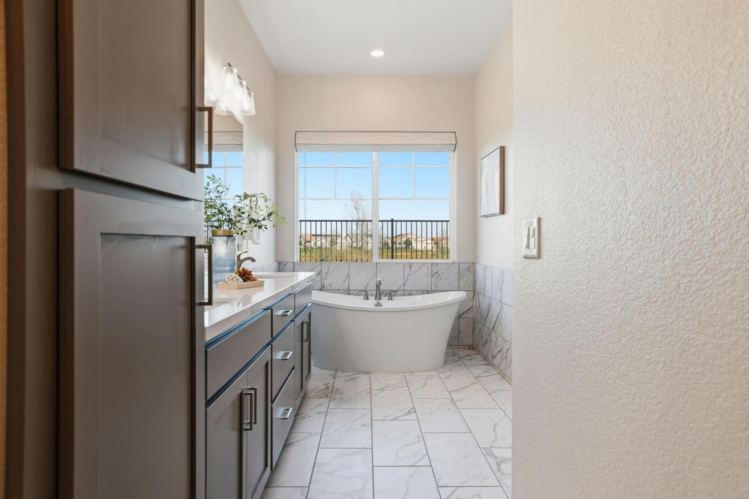 2121 Arbor Rdg Drive Roseville, CA 95747 - Photo 55 of 83