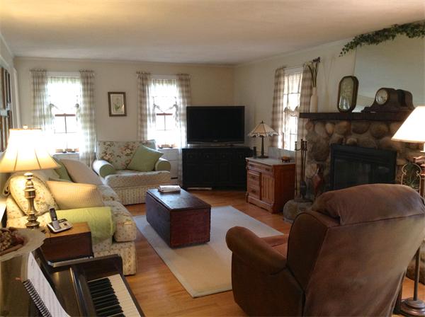34 Gramp Deane Road Freetown, MA 02702 - Photo 6 of 27 Gallery Image 6