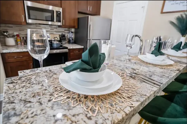 $1,500 | 7823 Gladstone Street, Unit A1, Houston, TX 77051