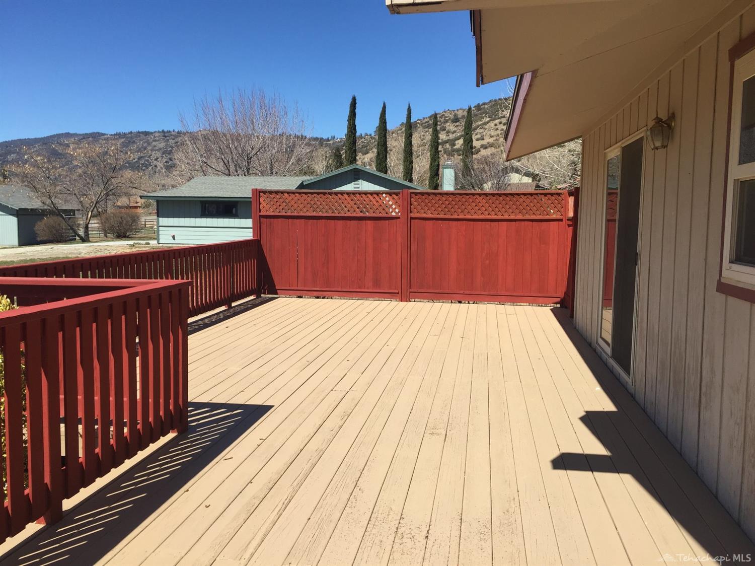 26101 Bear Valley Road Tehachapi, CA 93561 - Photo 13 of 24 Gallery Image 13