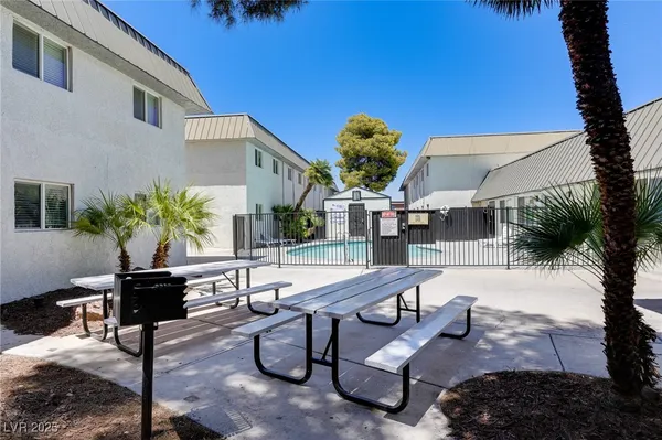 $1,250 | 5001 O'Bannon Drive, Unit AO, Las Vegas, NV 89146