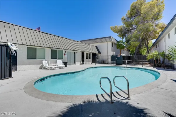 $1,250 | 5001 O'Bannon Drive, Unit AO, Las Vegas, NV 89146