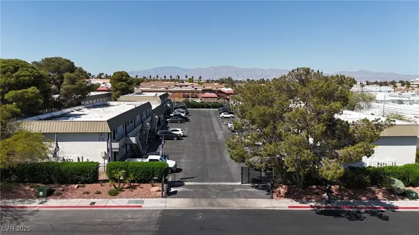 $1,250 | 5001 O'Bannon Drive, Unit AO, Las Vegas, NV 89146
