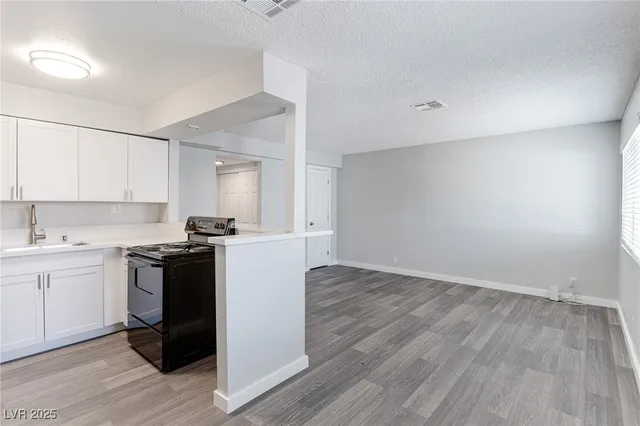 $1,345 | 5001 O'Bannon Drive, Unit AO, Las Vegas, NV 89146