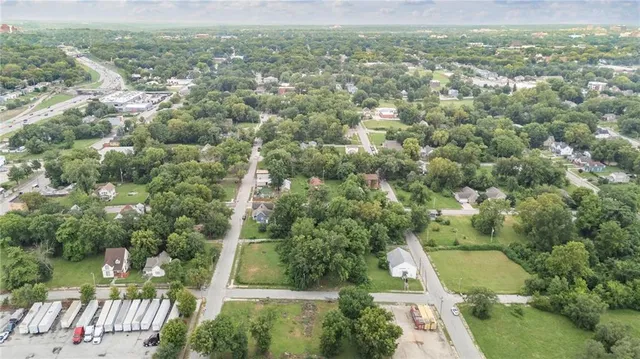 $10,000 | 3113 East 19th Street, Kansas City, MO 64127