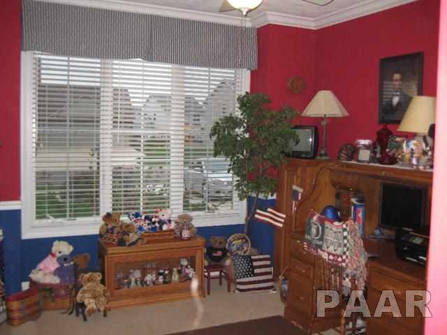 1736 Sycamore Washington, IL 61571 - Photo 13 of 21 Gallery Image 13