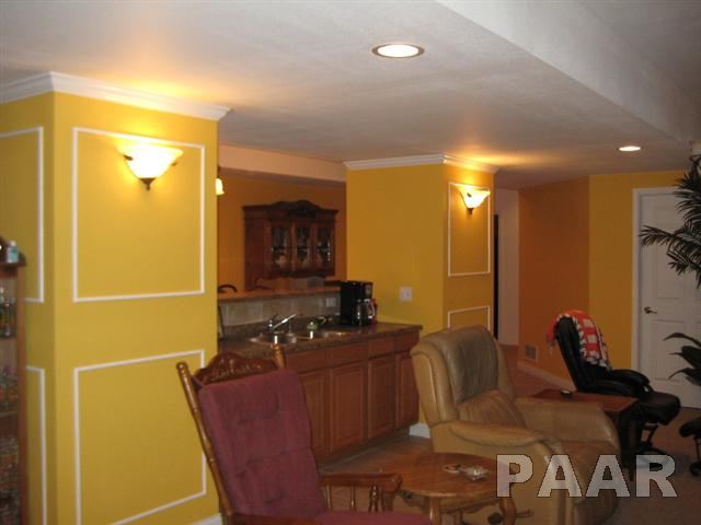 1736 Sycamore Washington, IL 61571 - Photo 14 of 21 Gallery Image 14