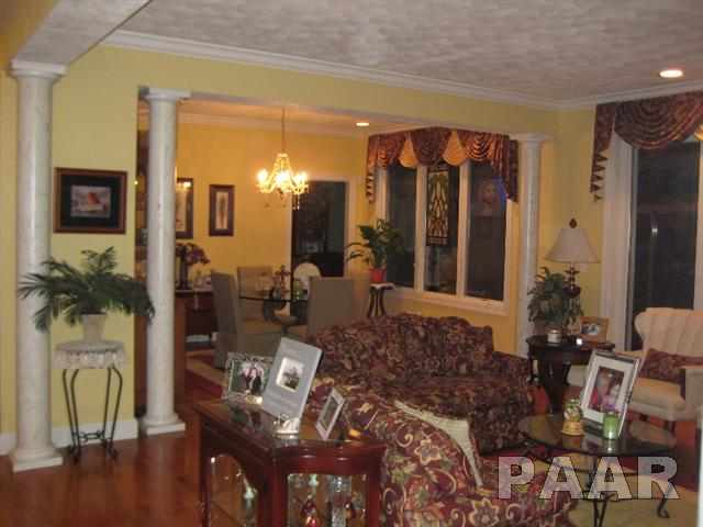 1736 Sycamore Washington, IL 61571 - Photo 6 of 21 Gallery Image 6