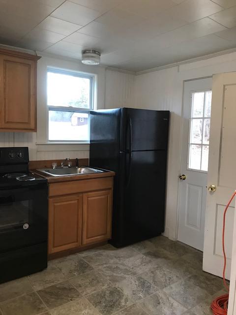 81 Waldoboro Road Washington, ME 04574 - Photo 7 of 26 IMG_5850