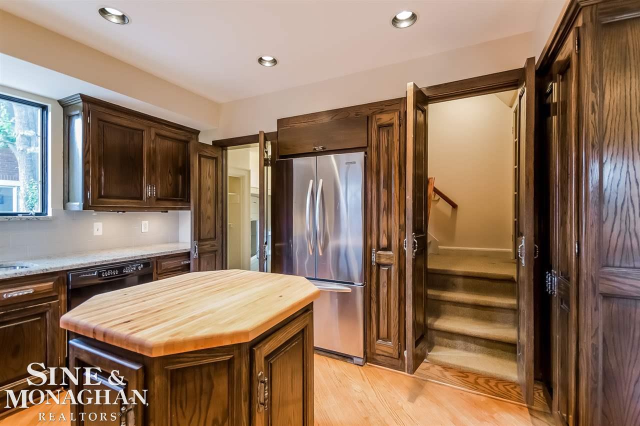 1035 Bishop Road Grosse Pointe Park, MI 48230 - Photo 16 of 62