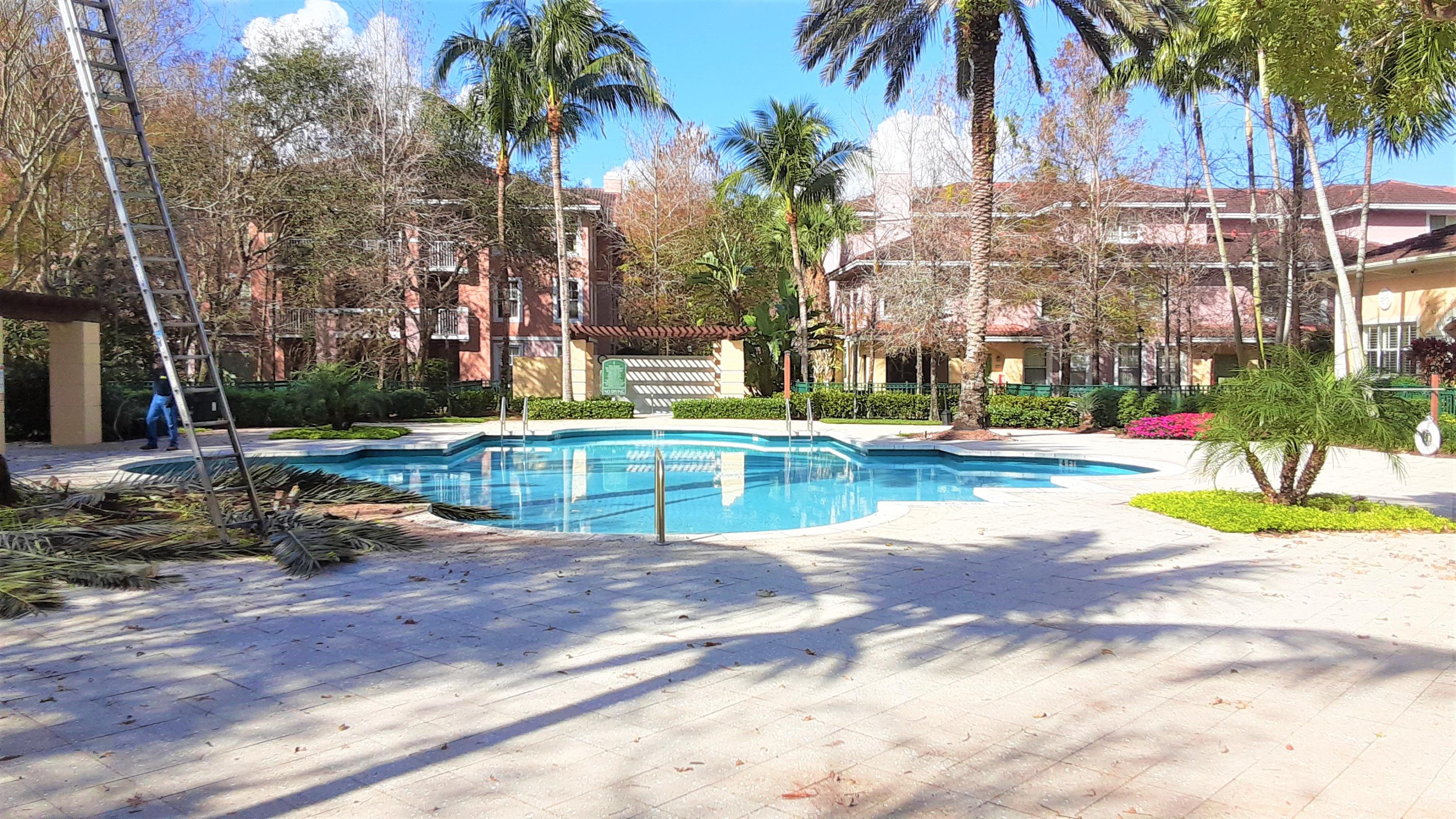 6946 West Sample Road, Unit 6946 Pompano Beach, FL 33063 - Photo 31 of 35 pool