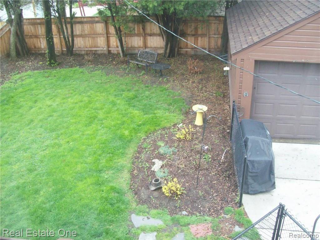 48 Maplefield Road Pleasant Ridge, MI 48069 - Photo 25 of 29