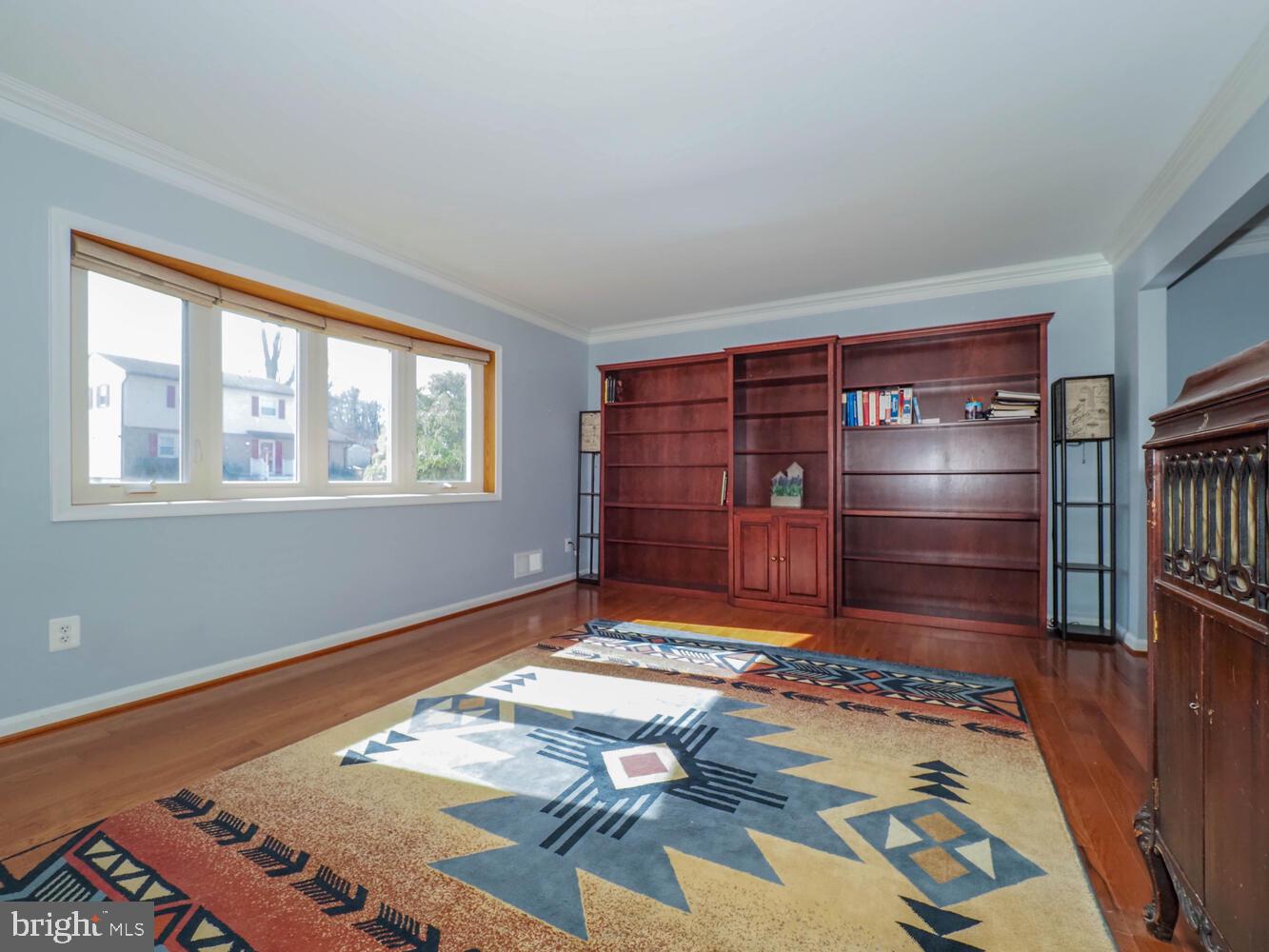 110 Rockrimmon Road Reisterstown, MD 21136 - Photo 4 of 68 Living room with bow window