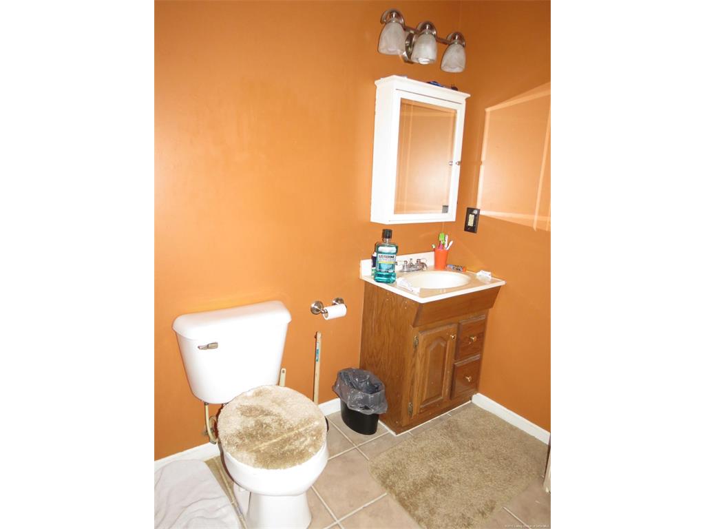 10020 Lotticks Corner Road Southeast Elizabeth, IN 47117 - Photo 20 of 27 Gallery Image 20