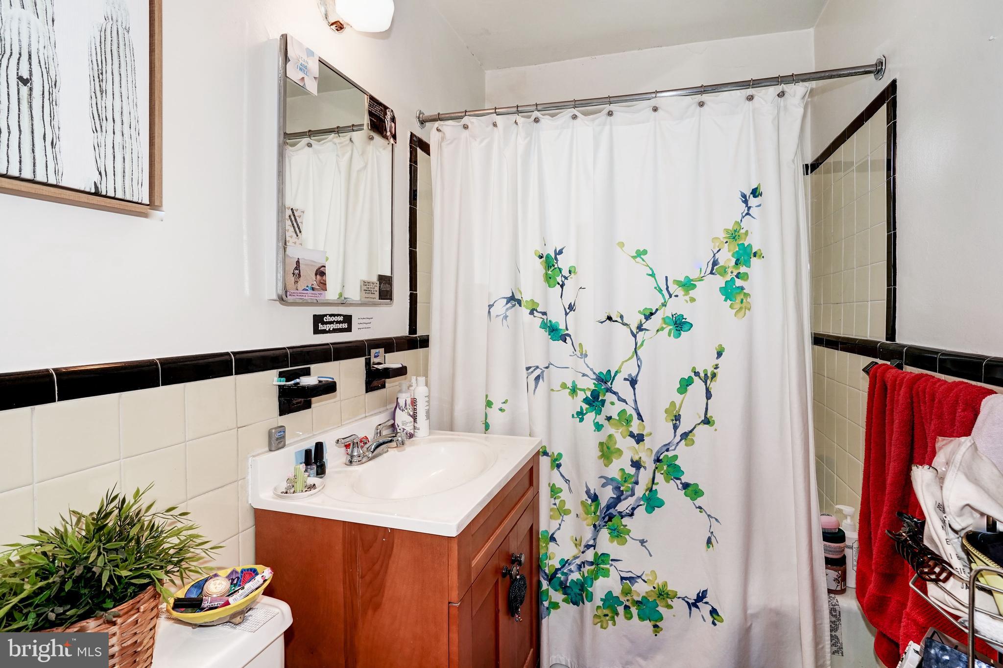 2500 Q Street Northwest, Unit 524 Washington, DC 20007 - Photo 10 of 13 Bathroom