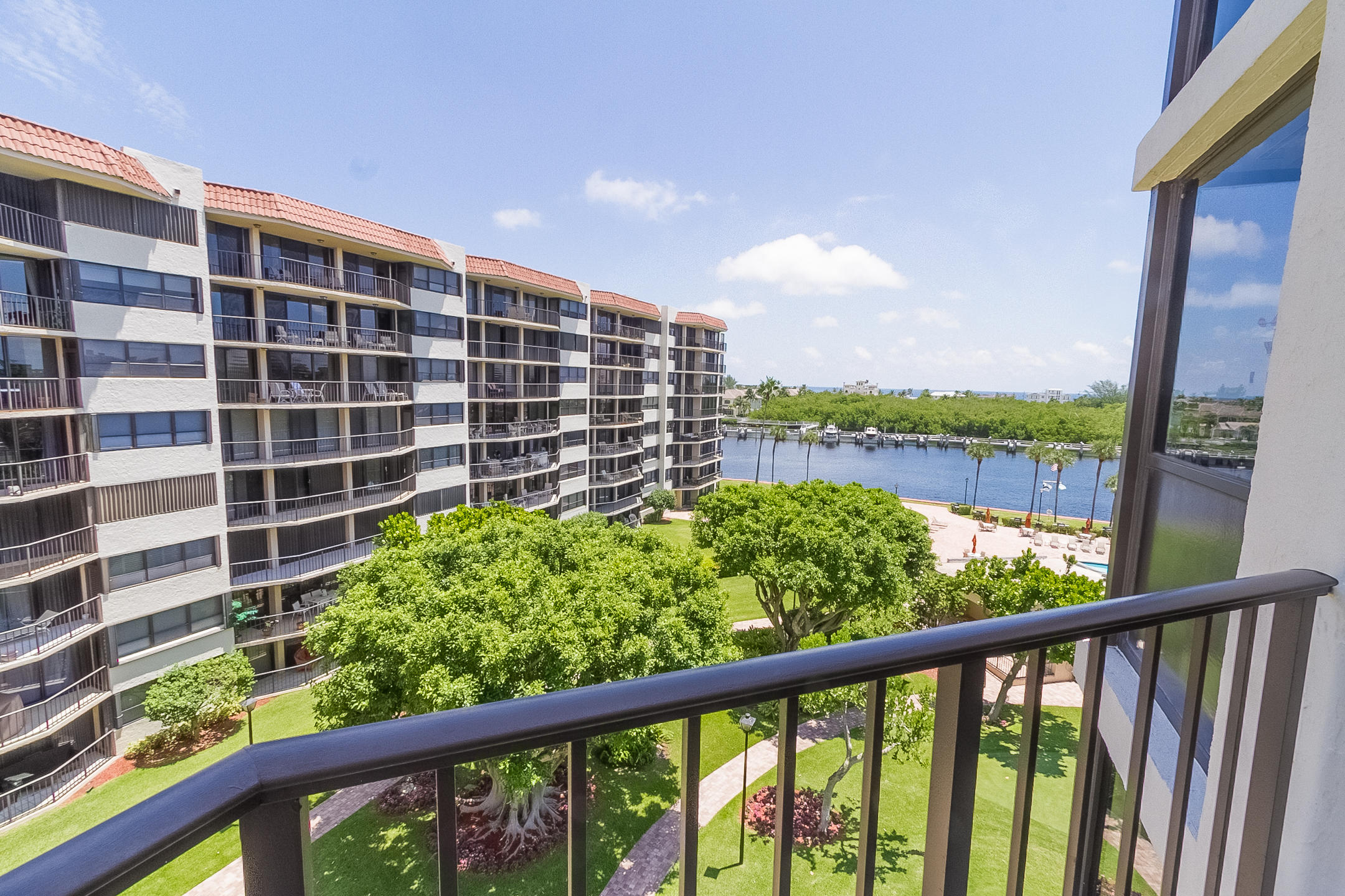 859 Jeffery Street, Unit 614 Boca Raton, FL 33487 - Photo 19 of 21 Porta Bella (15 of 21)