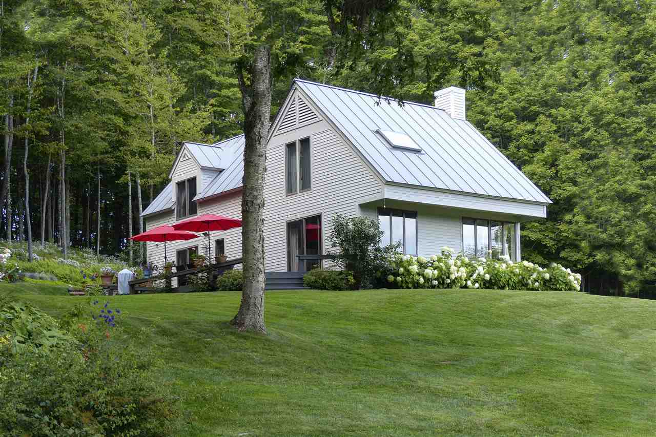 358 Dana Road Pomfret, VT 05053 - Photo 2 of 29