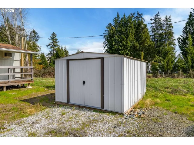 $399,900 | 3597 Leonard Road, Grants Pass, OR 97527