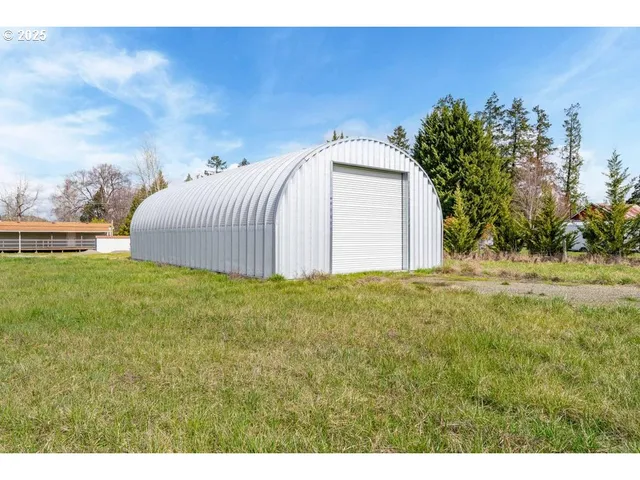 $399,900 | 3597 Leonard Road, Grants Pass, OR 97527