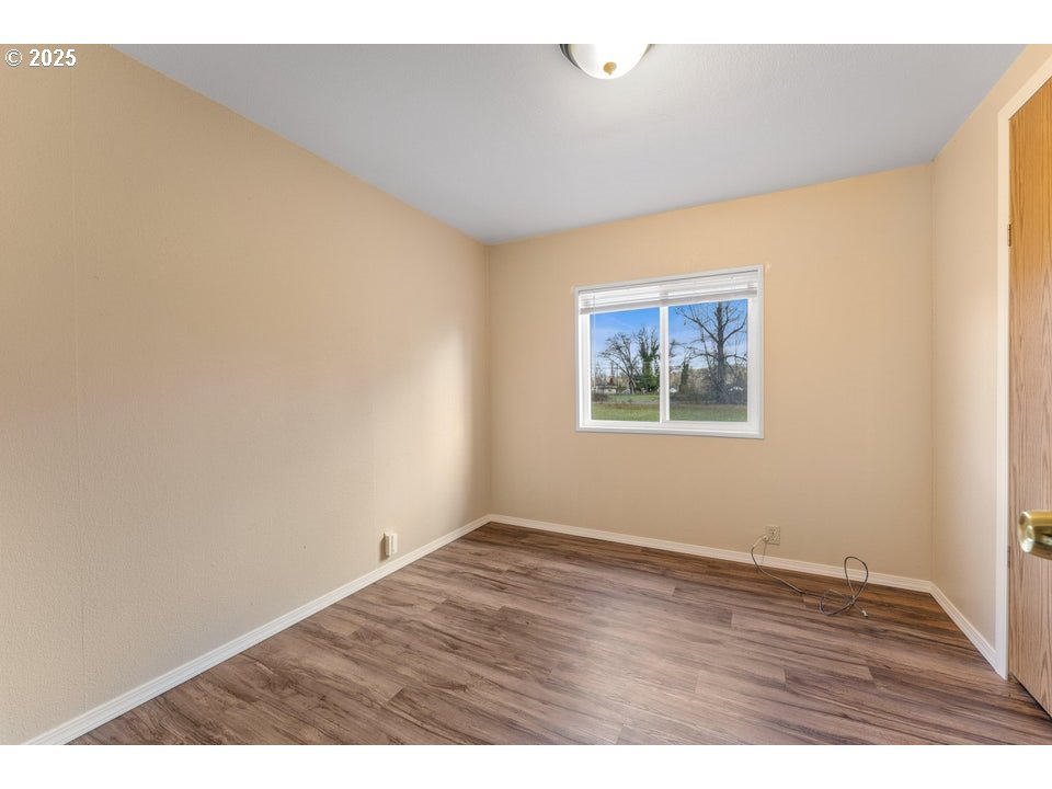3597 Leonard Road Grants Pass, OR 97527 - Photo 7 of 22