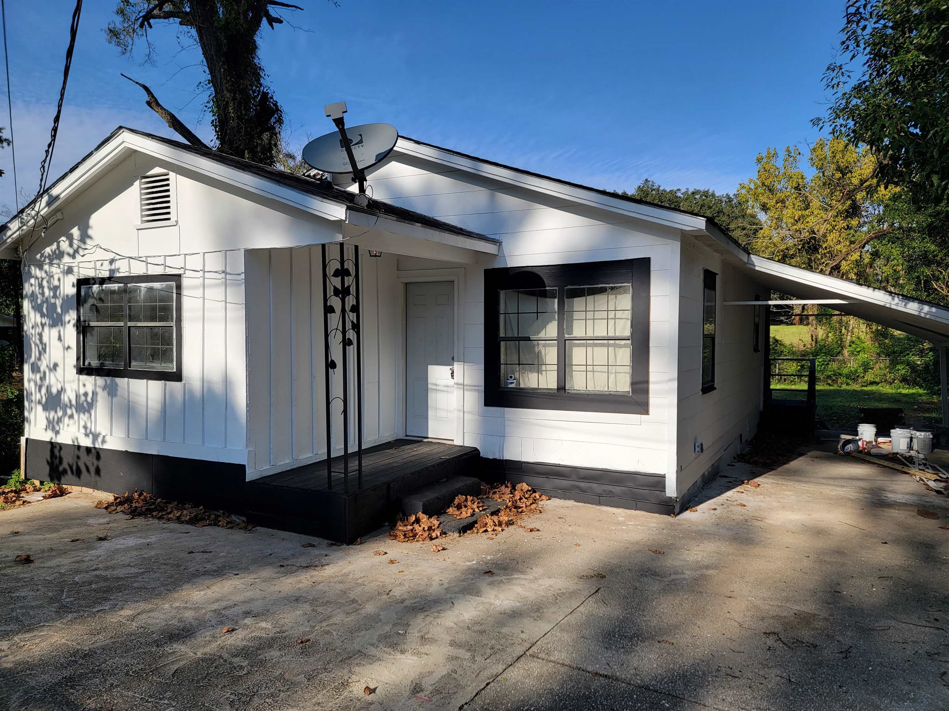 136 North Street Mobile, AL 36610 - Photo 1 of 13