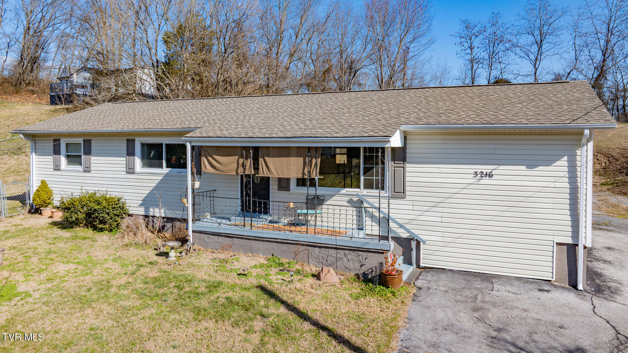 3216 Brownlow Road Kingsport, TN 37660 - Photo 1 of 28 Main