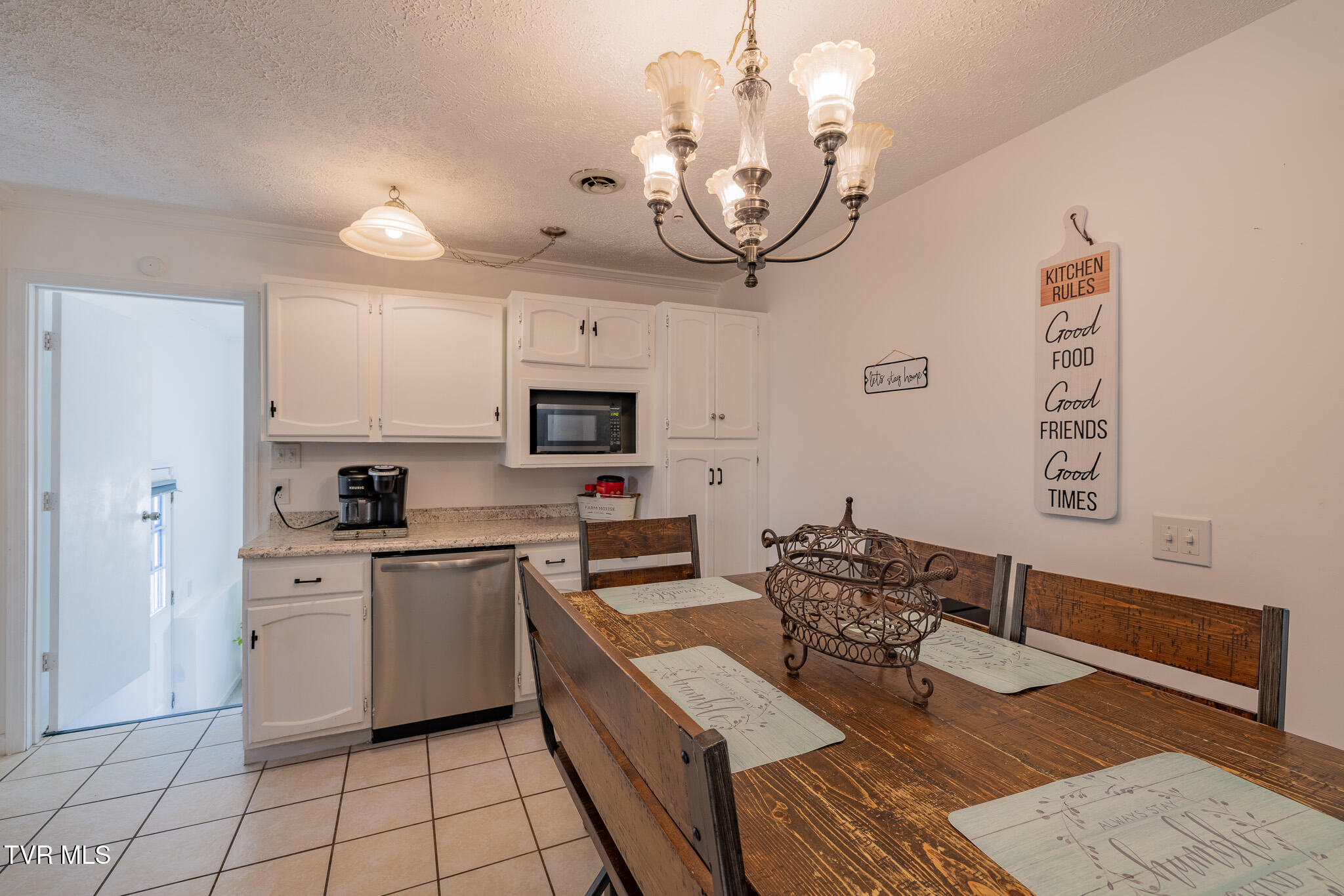 3216 Brownlow Road Kingsport, TN 37660 - Photo 7 of 28 1R9A3030-HDR