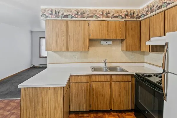 $1,395 | 17754 Rosewood Drive, Unit 1N, Lansing, IL 60438