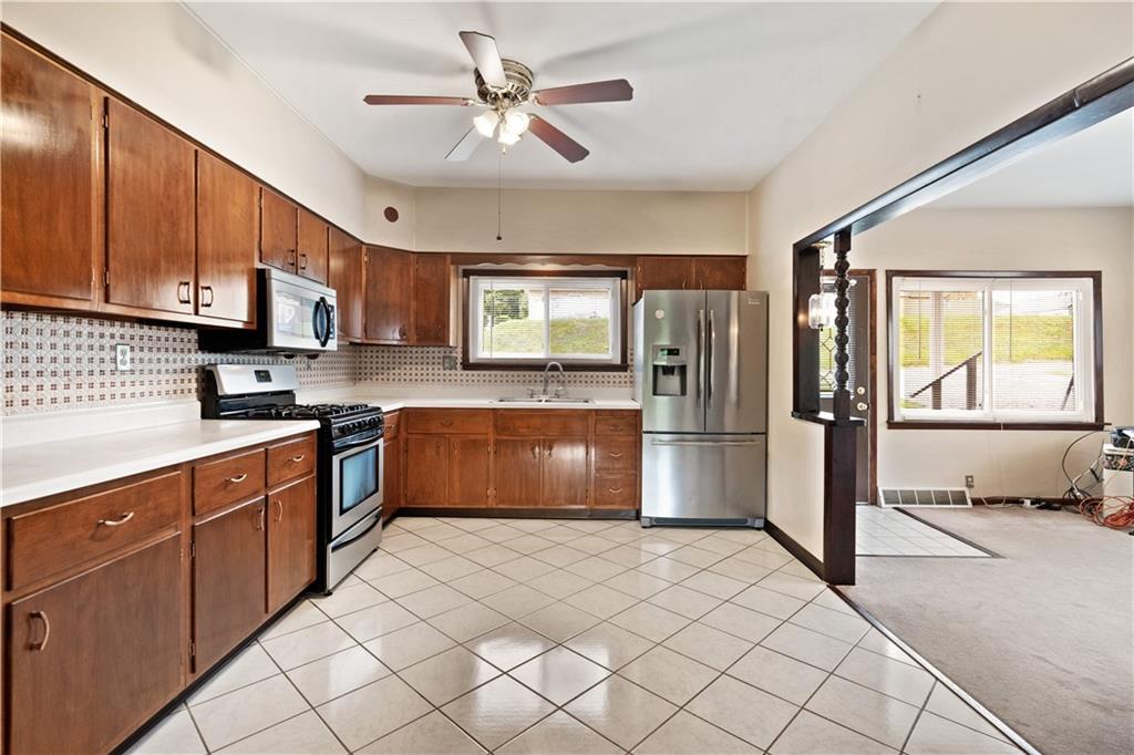2209 Front Street Monaca, PA 15061 - Photo 5 of 25 Gallery Image 5