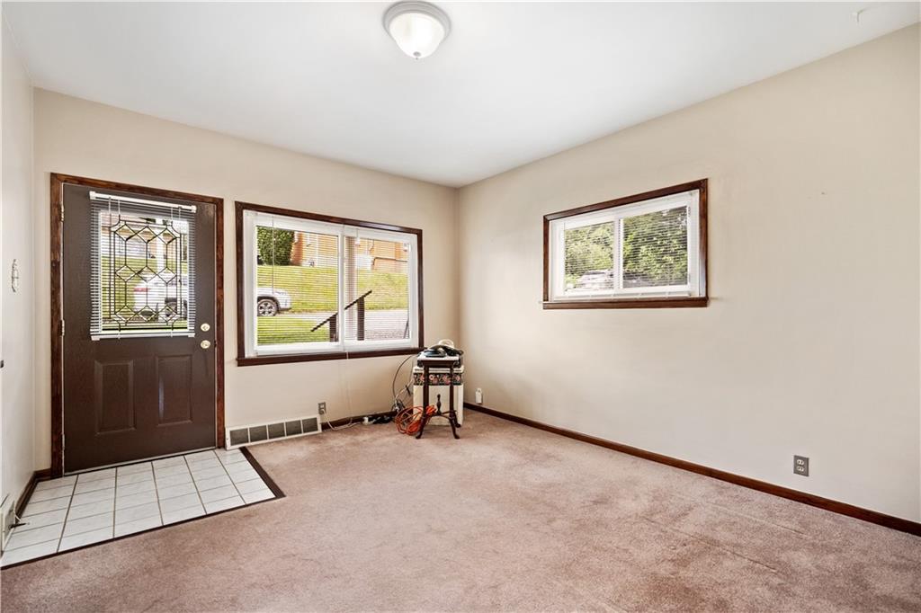 2209 Front Street Monaca, PA 15061 - Photo 9 of 25 Gallery Image 9