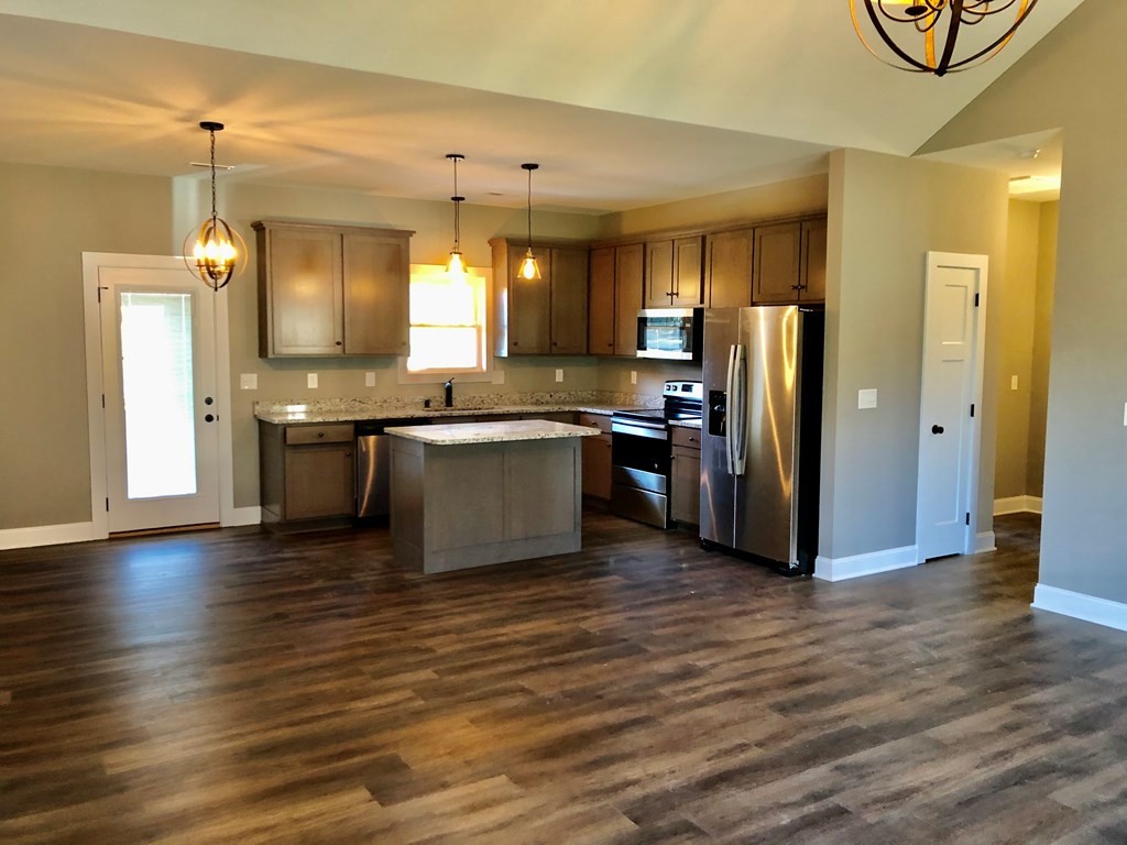 1714 Yale Road Athens, TN 37303 - Photo 5 of 7 Gallery Image 5