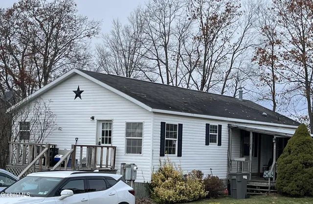 $239,900 | 47 Oatman Lane, Granville, NY 12832