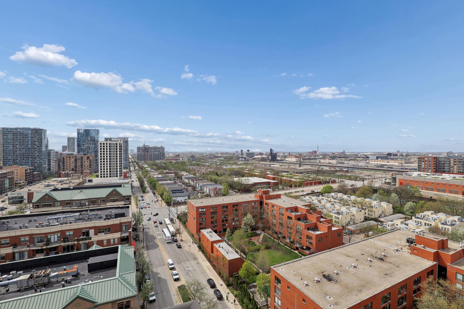 1101 South State Street, Unit 1607 Chicago, IL 60605 - Photo 26 of 28