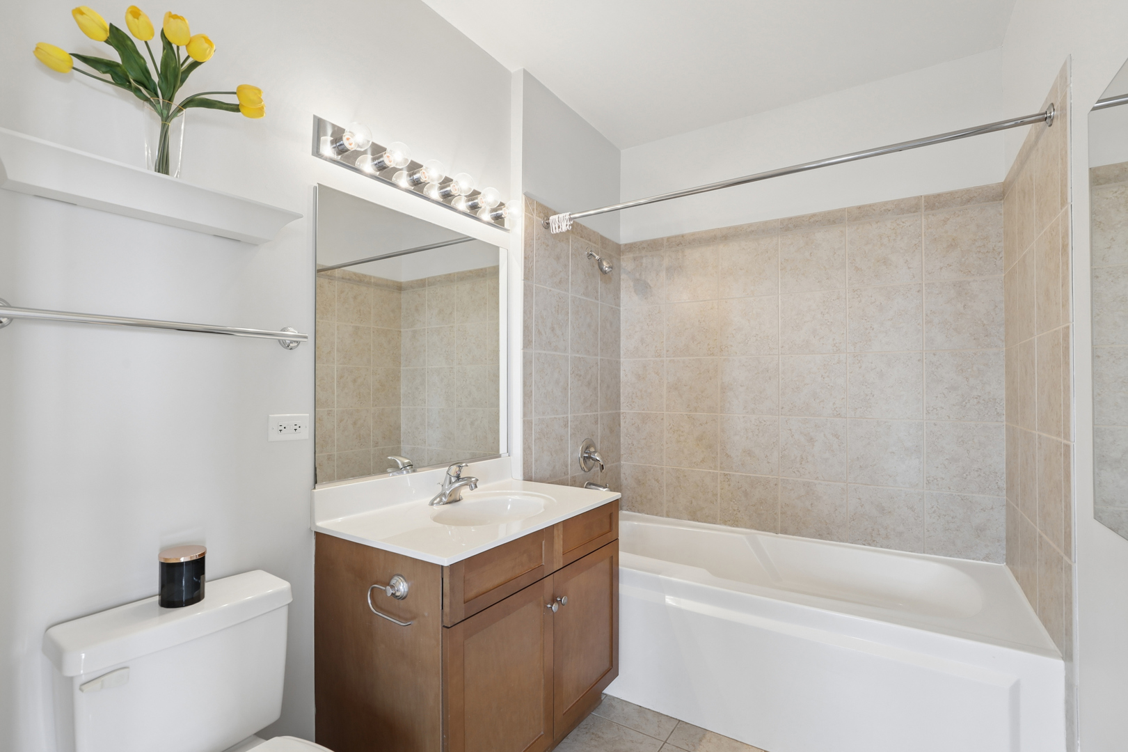 1101 South State Street, Unit 1607 Chicago, IL 60605 - Photo 8 of 28