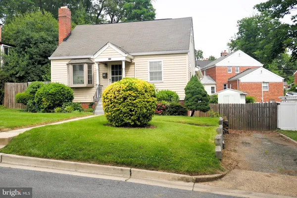 $529,000 | 809 Langley Drive, Silver Spring, MD 20901