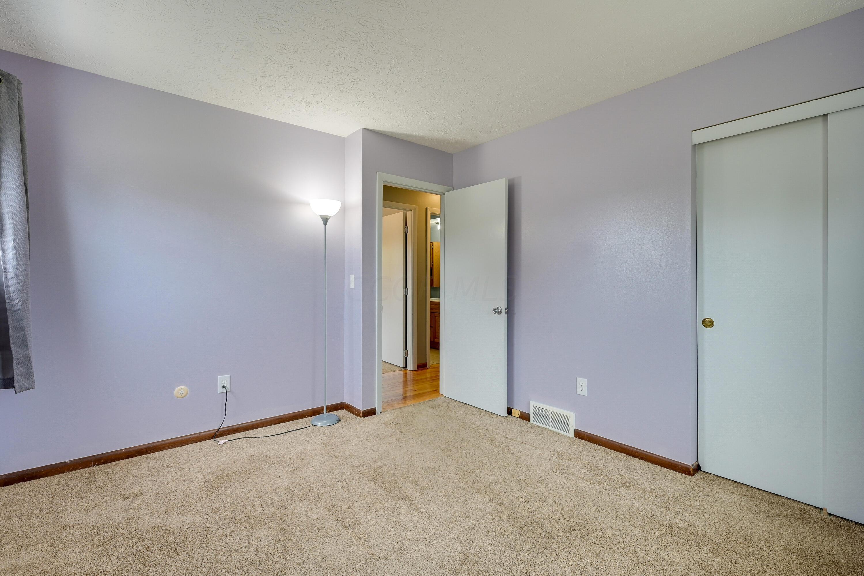 5383 Pine Bluff Road Columbus, OH 43229 - Photo 18 of 32 Bedroom #2