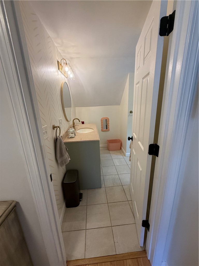 8 Rathbun Street West Warwick, RI 02893 - Photo 23 of 32 Gallery Image 23