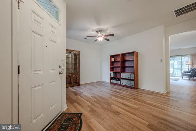 $255,000 | 5 Fountainview Drive, Unit 23, Newark, DE 19713