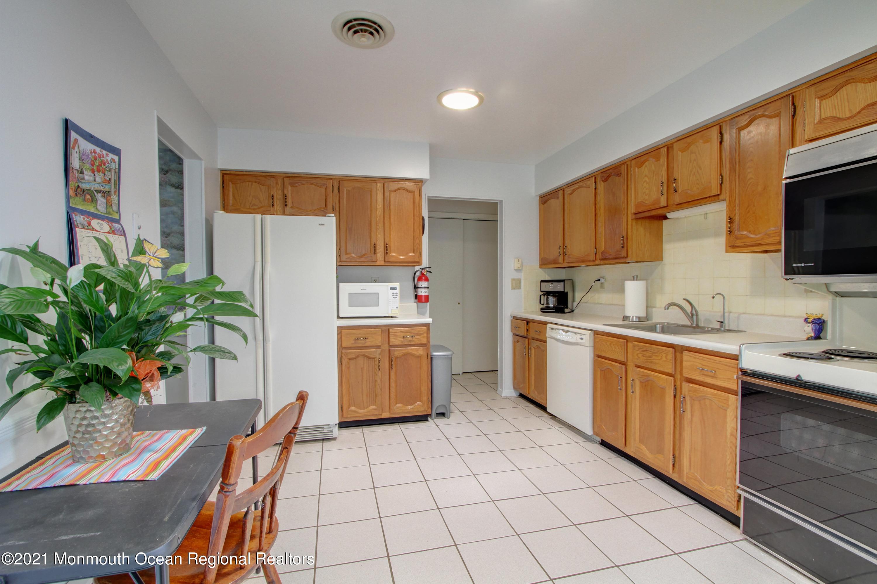 14 Amherst Road Whiting, NJ 08759 - Photo 2 of 31 Eat-In-Kitchen