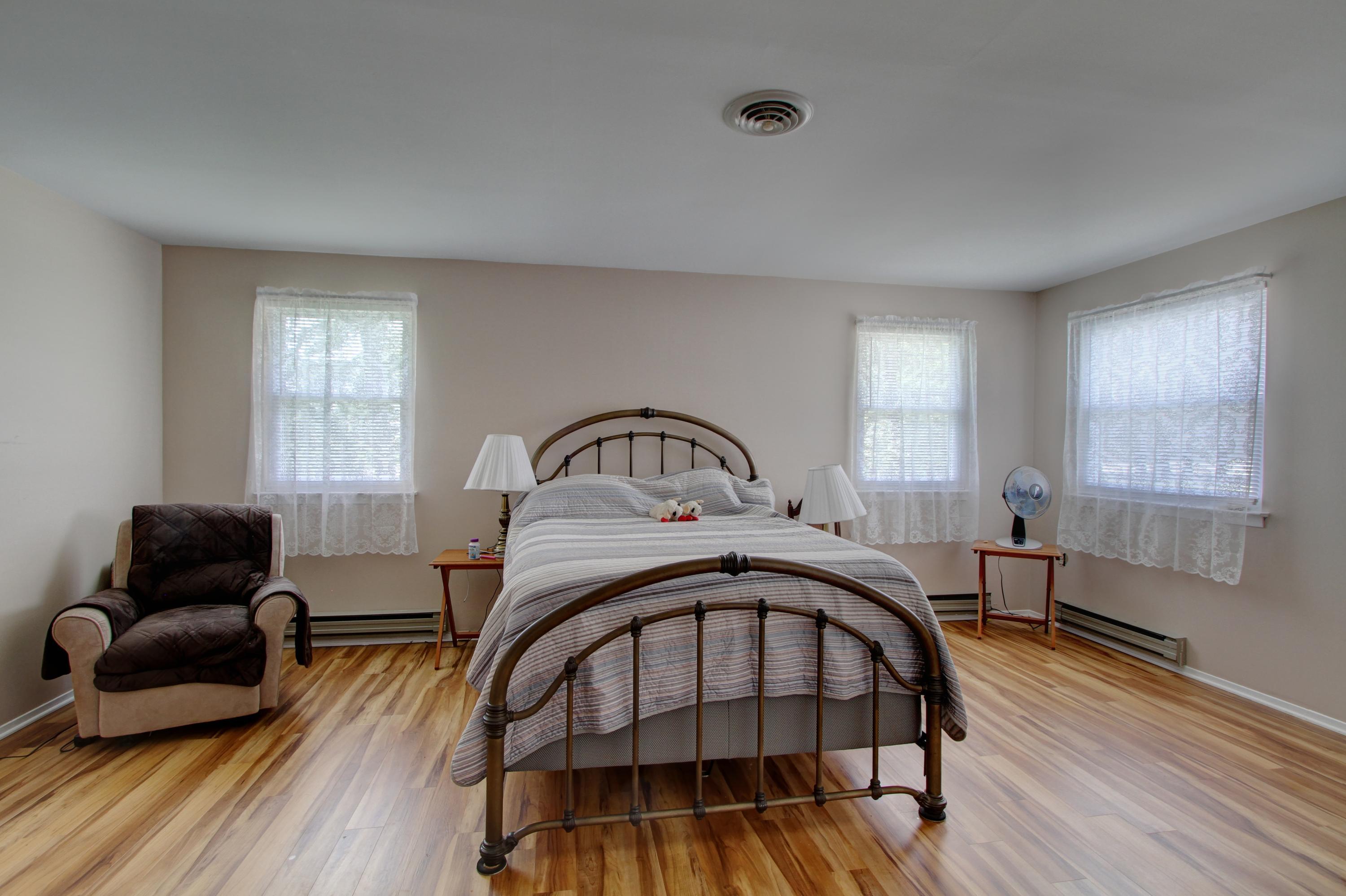 14 Amherst Road Whiting, NJ 08759 - Photo 13 of 31 Vew Master Bedroom