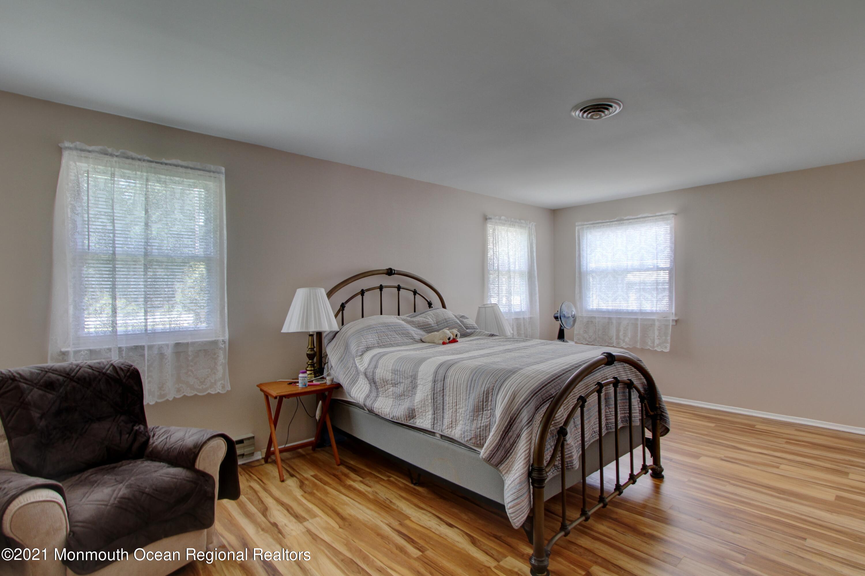 14 Amherst Road Whiting, NJ 08759 - Photo 17 of 31 2nd View Master Bedroom
