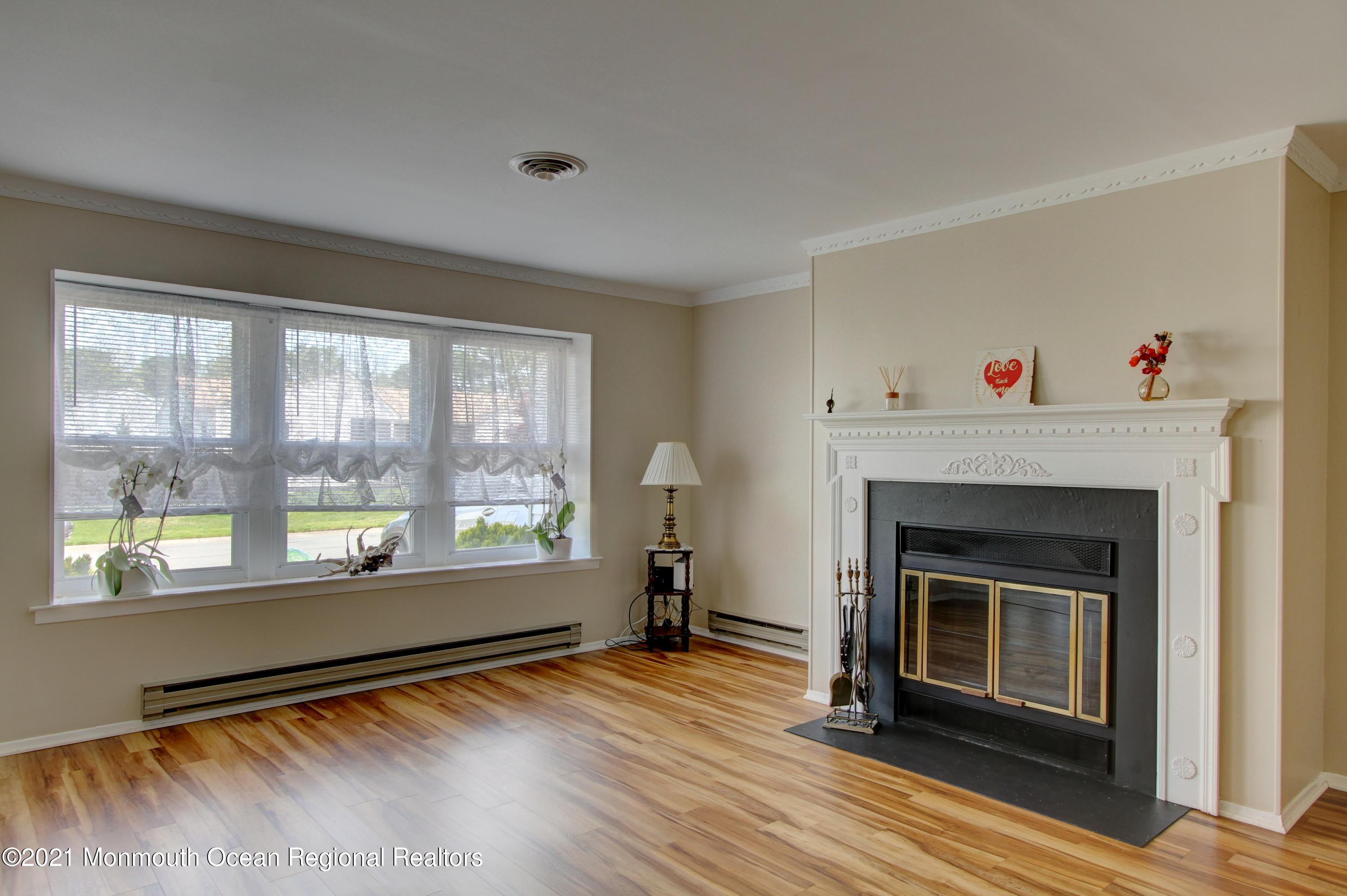 14 Amherst Road Whiting, NJ 08759 - Photo 9 of 31 Majestic Fireplace