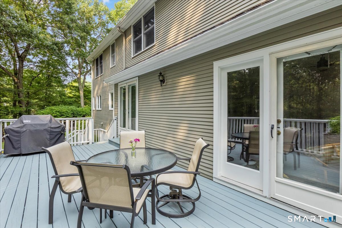 212 Cold Spring Road Avon, CT 06001 - Photo 35 of 39